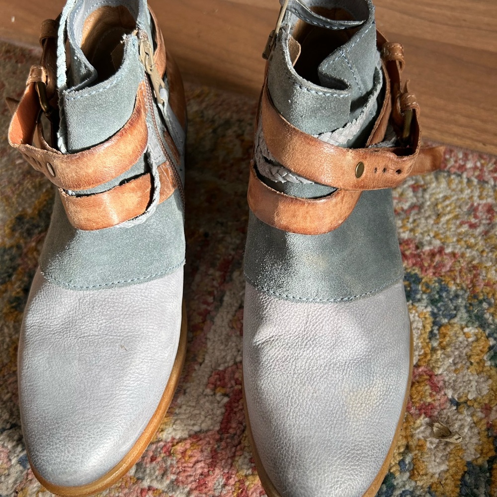 Miss Mooz - leather ankle booties. Size 7.  Very little wear.  Nice rubber sole.